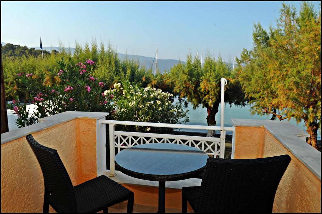 Posidonio Hotel Klima  Phòng bức ảnh